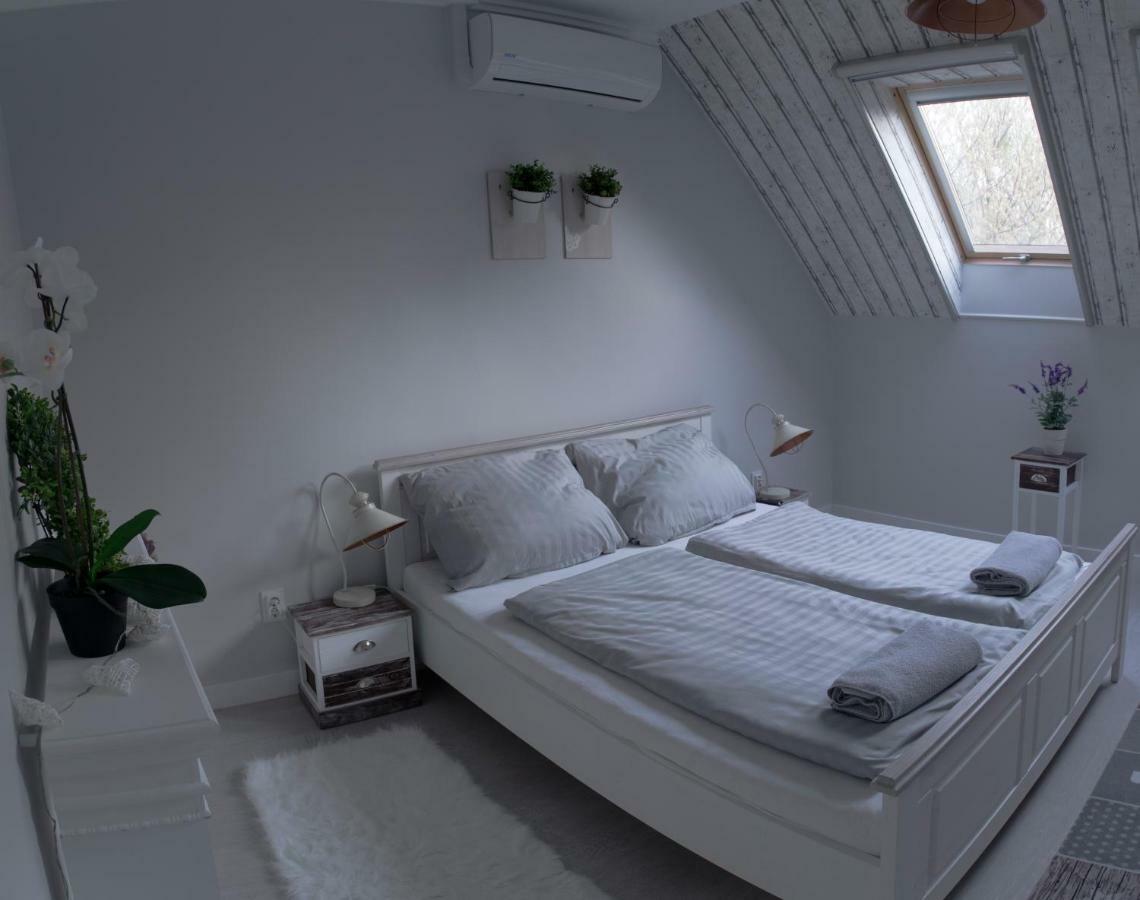 Farmhouse Apartman Apartment Eger Ngoại thất bức ảnh